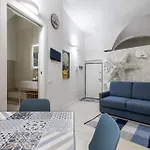 La Del Monaco Marinaio Daire Alassio