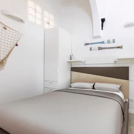 La Del Monaco Marinaio Apartmán *