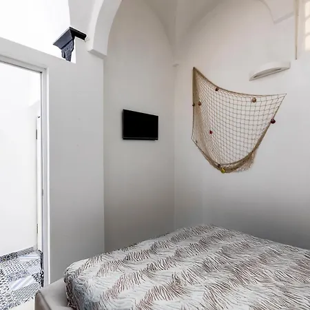La Del Monaco Marinaio Apartment